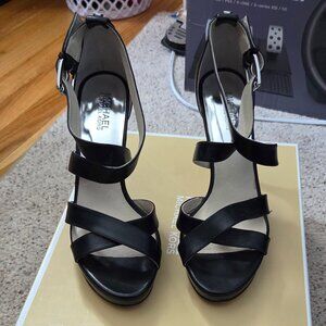 Michael Kors Evie Platform